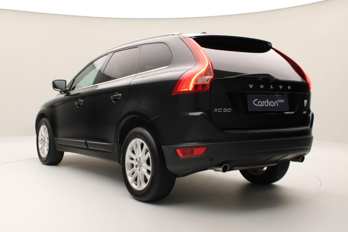 Volvo XC60 D5 AWD SUMMUM AUT CZ 2.4 d Summum