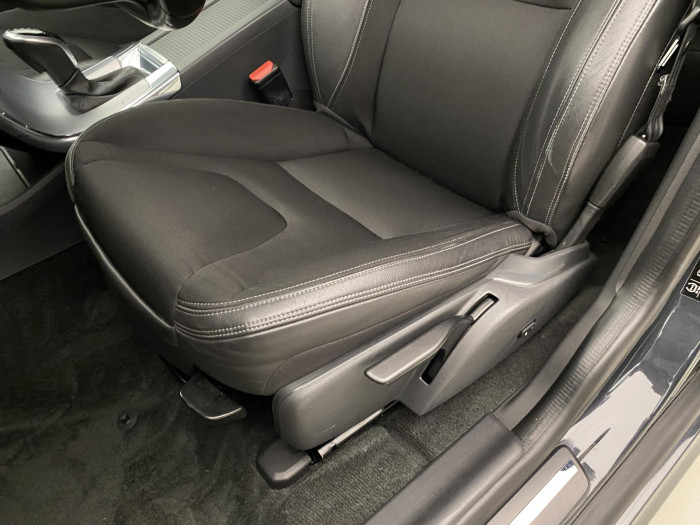 Volvo XC60 D4 AWD MOMENTUM AUT 2.4 d Momentum