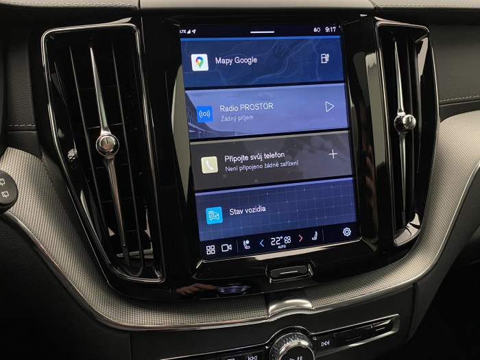 Volvo XC60 T6 AWD PLUG-IN DARK PLUS CZ