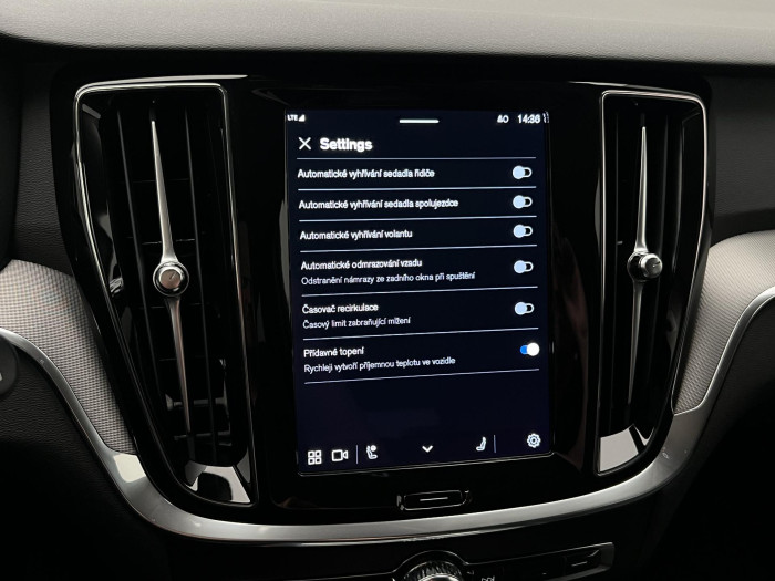 Volvo V60 CC B5 AWD PLUS BRIGHT AUT