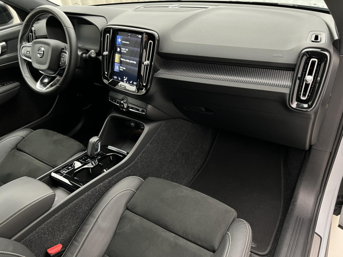 Volvo XC40 T5 RECHARGE R-DESIGN AUT