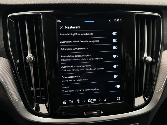 Volvo S60 T8 AWD RECHARGE CZ 1.maj