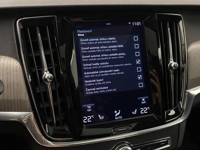 Volvo V90 CC D4 AWD ADVANCED REZERVACE 2.0 d CC CC