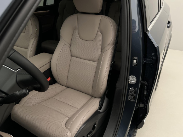 Volvo XC90 T8 AWD RECHARGE BRIGHT PLUS