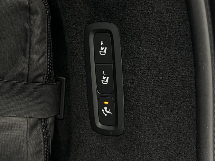 Volvo V90 T8 AWD RECHARGE R-DESIGN AUT