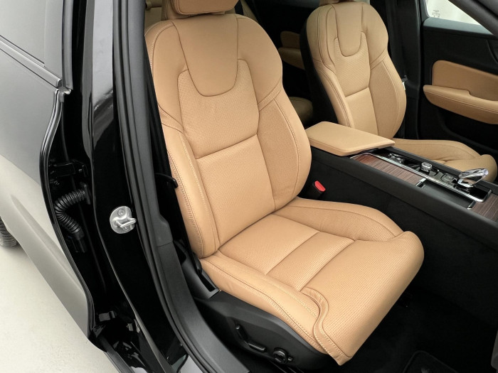 Volvo V60 B4 DARK ULTRA AUT