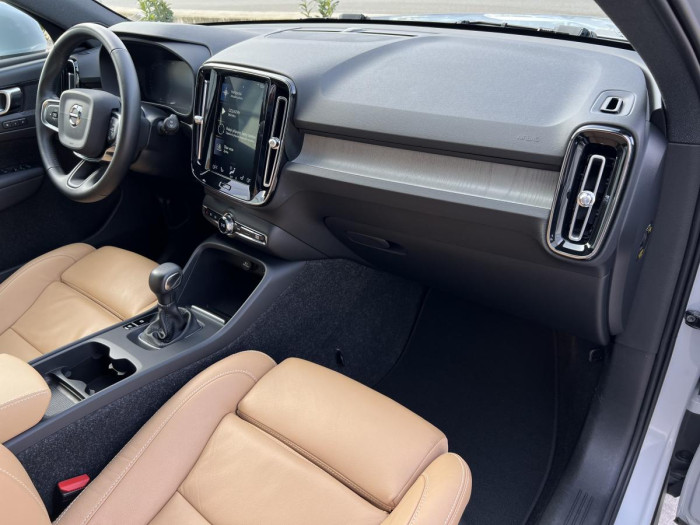 Volvo XC40 D3 INSCRIPTION 1.maj. 2.0 d