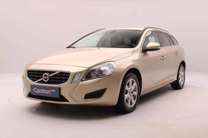Volvo V60 D5 MOMENTUM 2.4 d Momentum