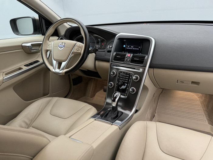 Volvo XC60 D4 AWD SUMMUM AUT 2.4 d Summum