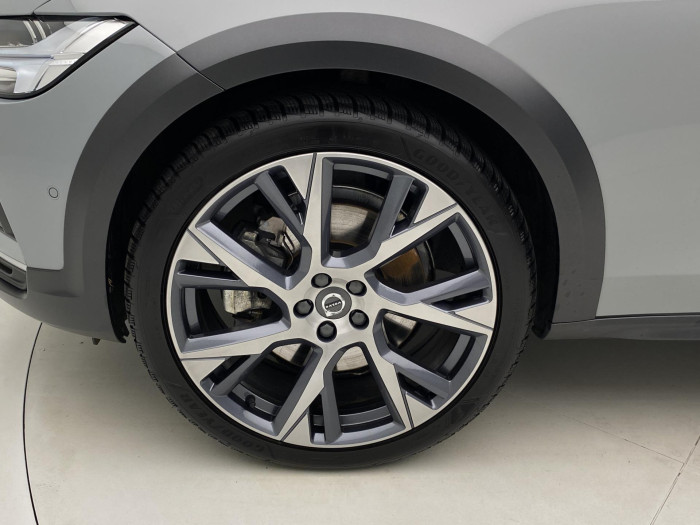 Volvo V90 CC B4 AWD ULTIMATE AUT CZ 2.0 CC CC