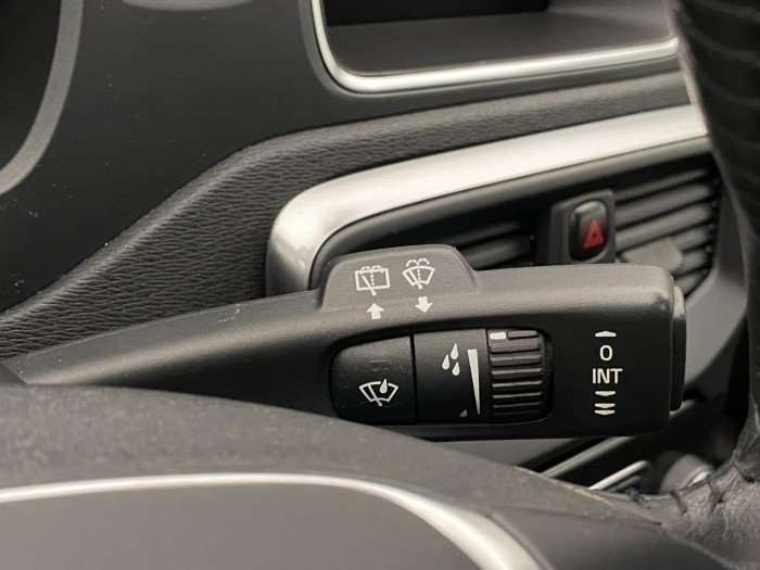 Volvo V40 D2 MOMENTUM AUT 2.0 d Momentum