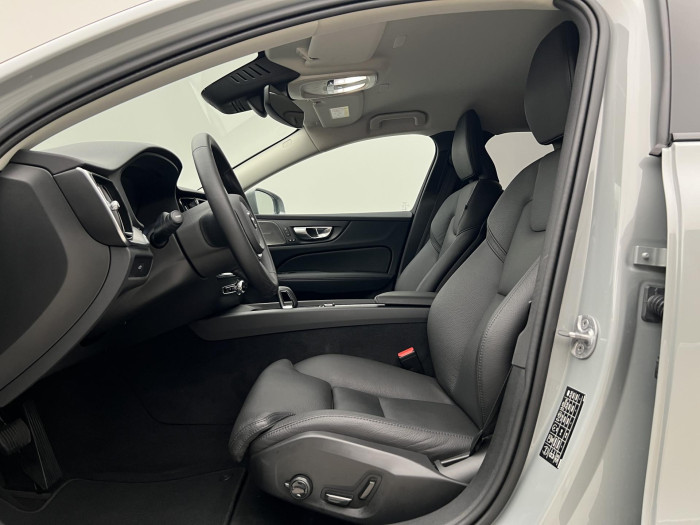 Volvo V60 CC B5 AWD PLUS BRIGHT AUT