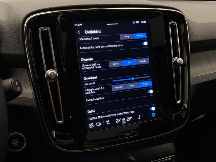 Volvo XC40 B4 AWD DARK ULTRA AUT CZ