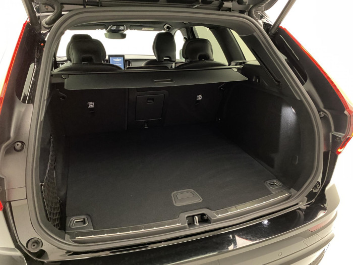Volvo XC60 B5 AWD AUT PLUS BLACK EDITION