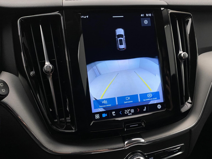 Volvo XC60 B4 AWD DARK PLUS AUT