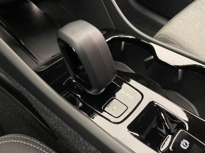 Volvo XC40 B4 AUT PLUS BLACK EDITION