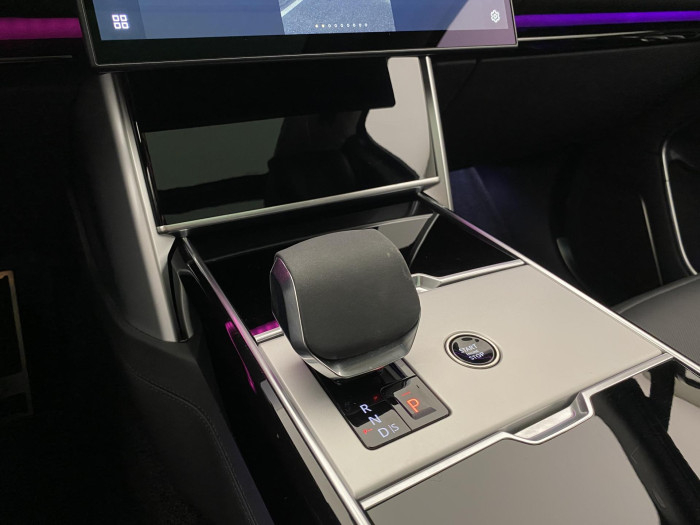 Land Rover Range Rover P530 AUTOBIOGRAPHY SWB