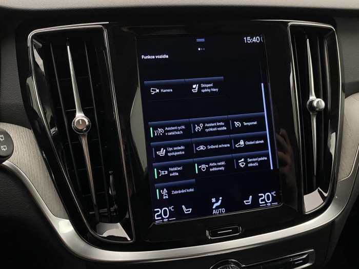 Volvo V60 CC B4 AWD ADVANCED REZERVACE 2.0 CC CC