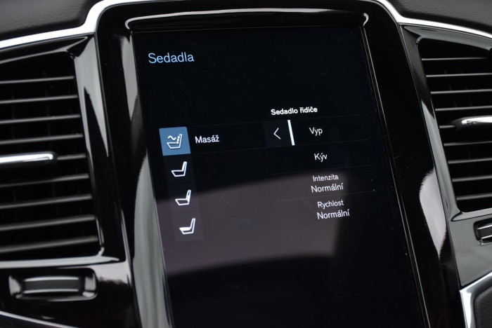 Volvo XC90 B5 AWD INSCRIPTION REZERVACE