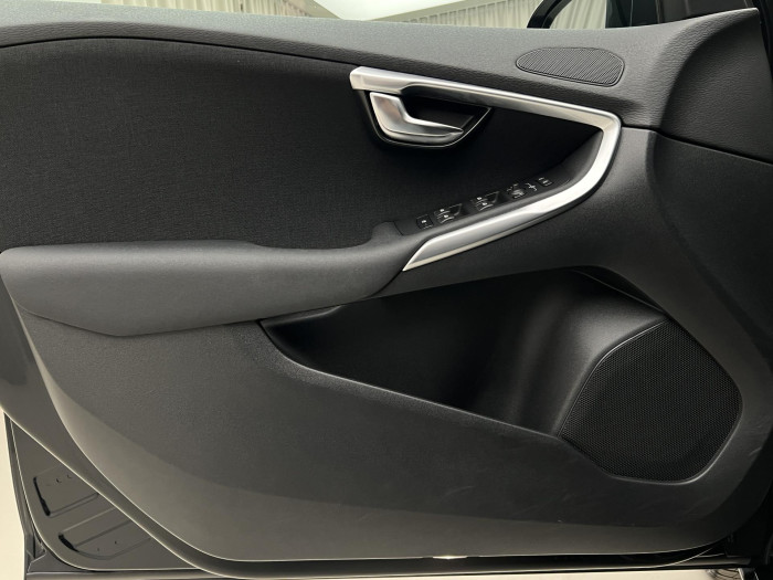 Volvo V40 D2 MOMENTUM 1.6 d Momentum