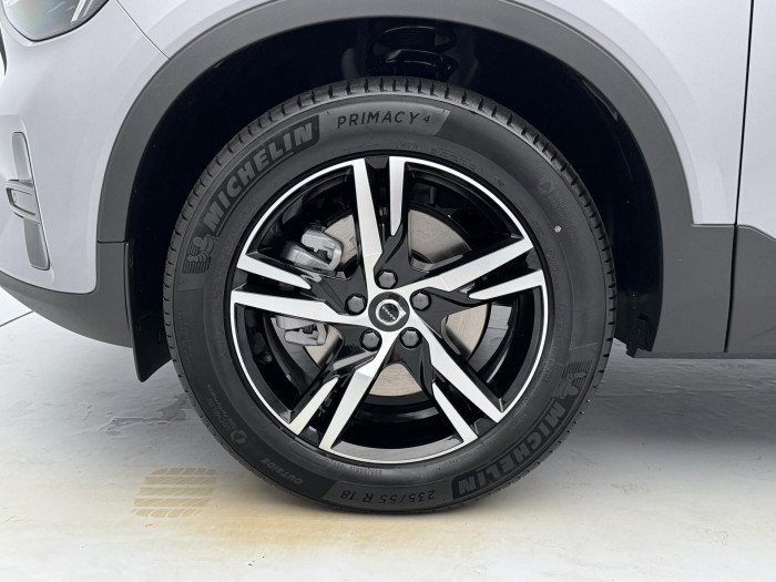 Volvo XC40 B3 AUT DARK PLUS