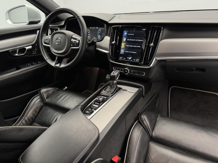 Volvo V90 T4 R-DESIGN AUT