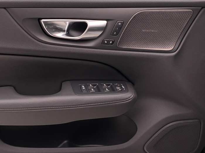 Volvo V60 B4 AUT DARK PLUS