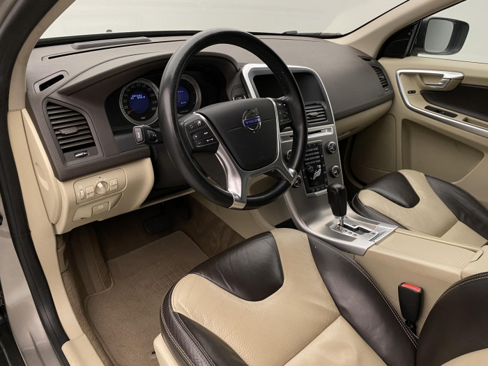 Volvo XC60 D5 AWD SUMMUM AUT CZ 2.4 d Summum