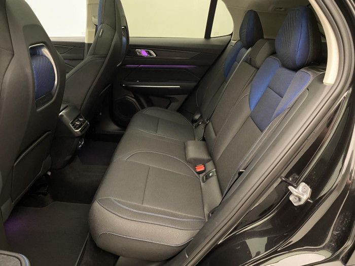 Lynk & Co 01 PHEV DCT AUT 1.maj