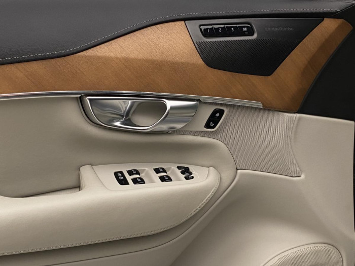 Volvo XC90 D5 AWD INSCRIPTION REZERVACE 2.0 d