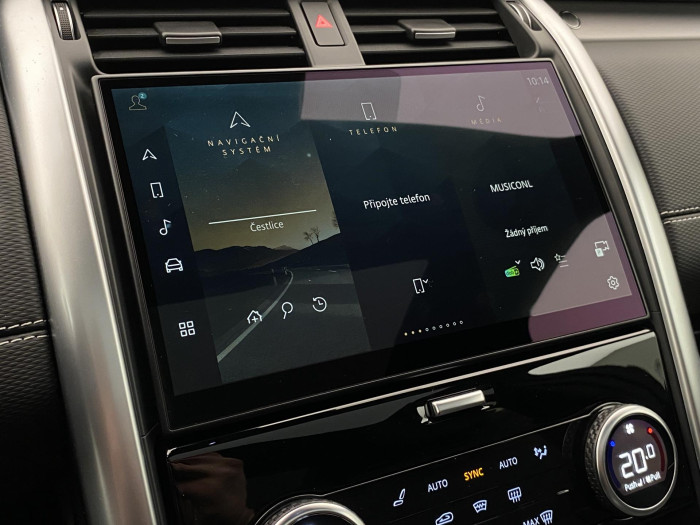 Land Rover Discovery D250 AWD R-DYNAMIC REZERVACE 3.0 d Dynamic