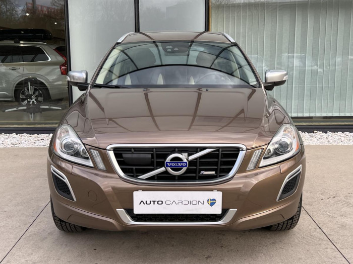 Volvo XC60 D5 AWD R-DESIGN Aut CZ 2.4 d