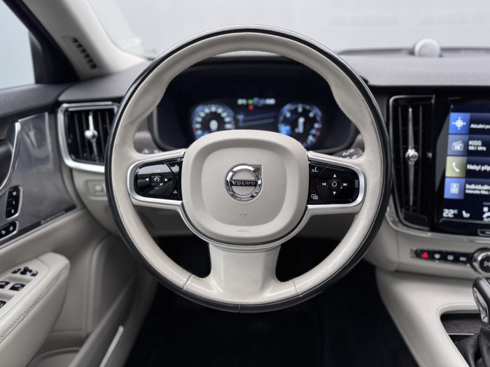 Volvo V90 CC D5 AWD PRO POLESTAR CZ AUT 2.0 d CC CC