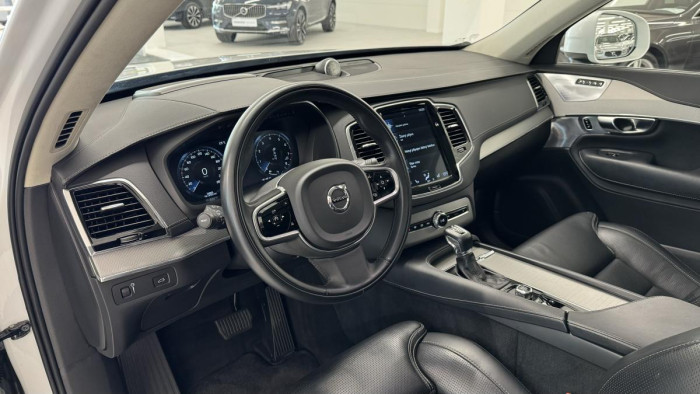Volvo XC90 T6 INSCRIPTION REZERVACE