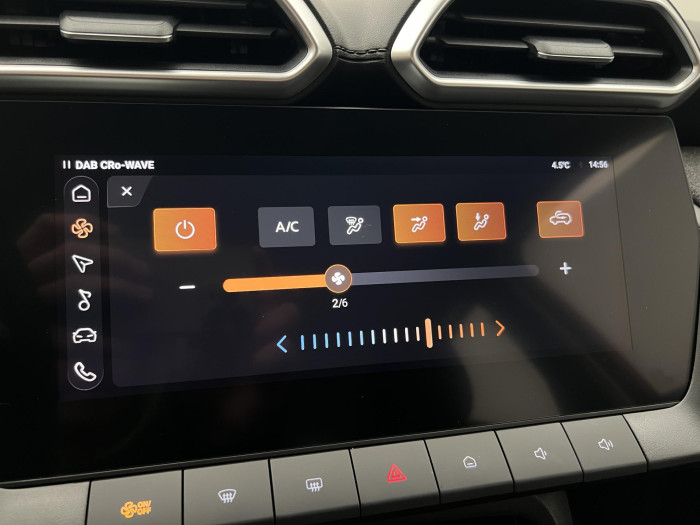 MG ZS 1.5 EXCITE CZ 1.maj.