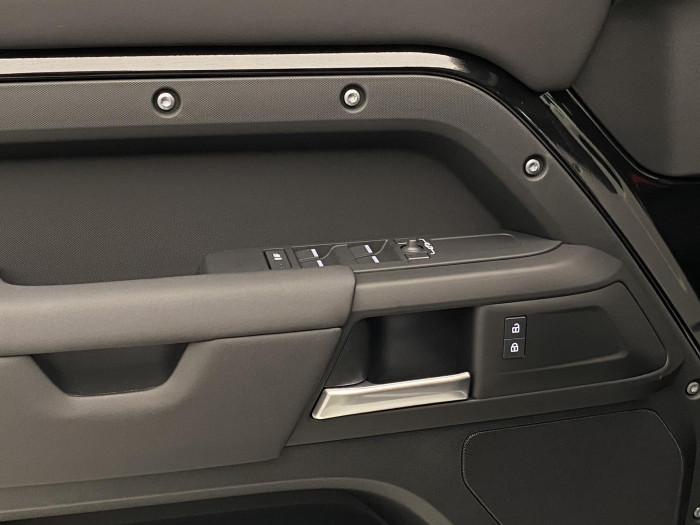 Land Rover Defender 110 D200 S AWD AUT 3.0 d