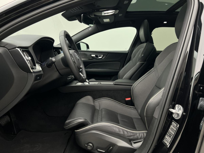 Volvo V60 CROSS COUNTRY B5 AWD Ultimate