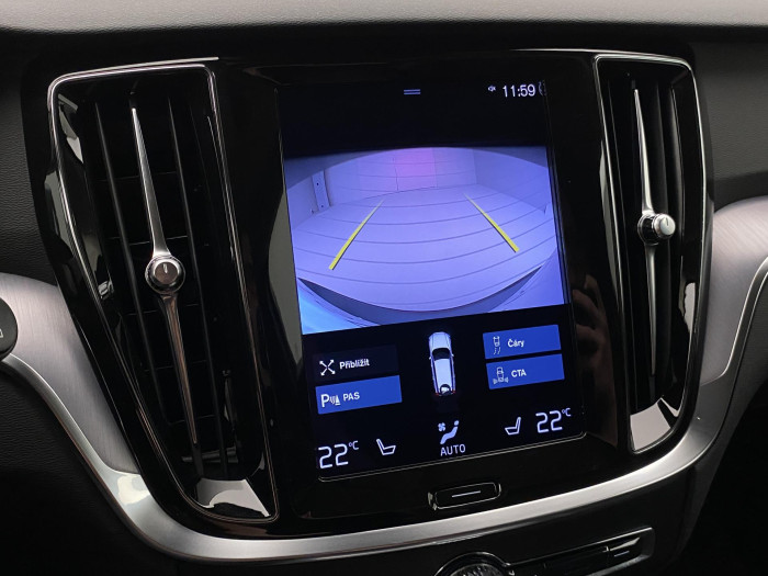 Volvo V60 B4 MOMENTUM PRO AUT REZERVACE 2.0 Momentum