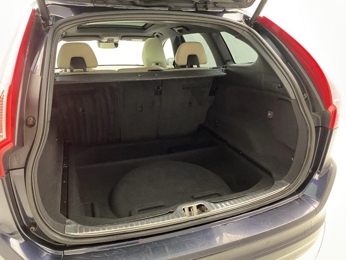 Volvo XC60 D5 AWD SUMMUM AUT CZ 2.4 d Summum