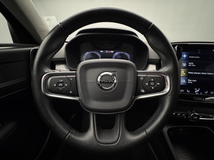 Volvo XC40 T5 AWD MOMENTUM PRO AUT 2.0 Momentum