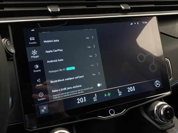 Lynk & Co 01 PHEV DCT REZERVACE