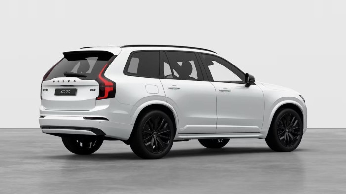 Volvo XC90 B5 AWD BLACK EDITION PLUS 7