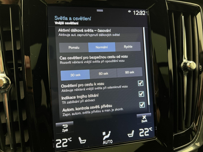 Volvo V90 T8 AWD RECHARGE R-DESIGN AUT