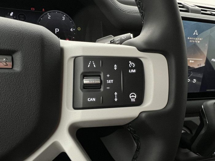 Land Rover Defender 110 D200 S AWD Aut REZERVACE 3.0 d