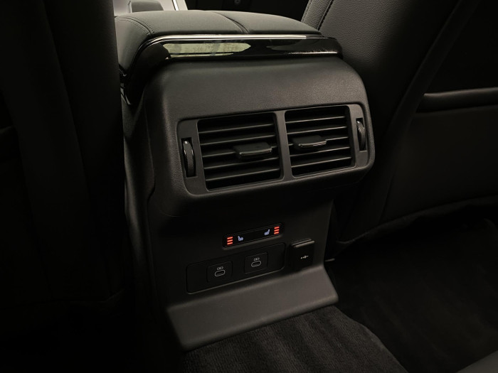 Land Rover Range Rover Velar D300 DYNAMIC SE AWD AUT 3.0 d Dynamic SE