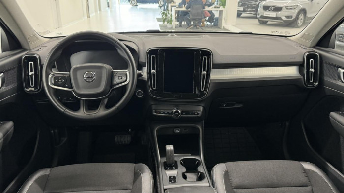 Volvo XC40 T5 TWIN ENGINE REZERVACE
