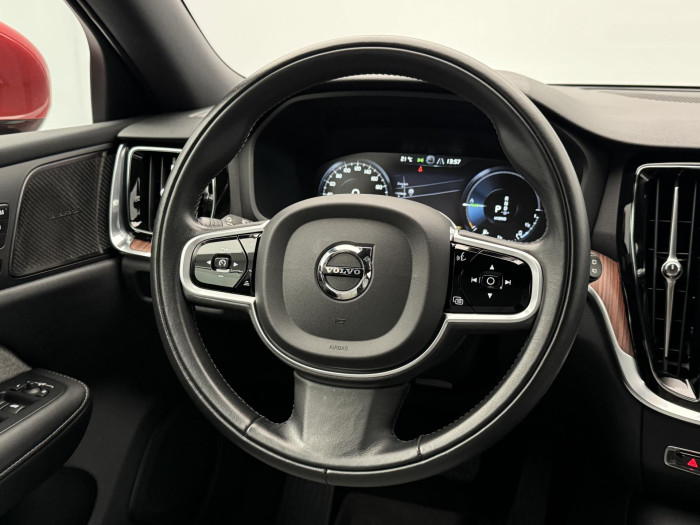 Volvo V60 T8 AWD INSCRIPTION