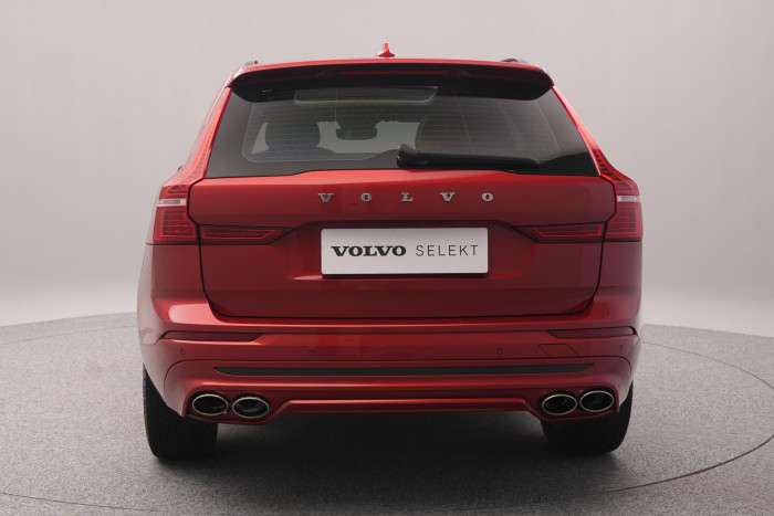 Volvo XC60 B4 AWD MOMENTUM PRO CZ 2.0 Momentum