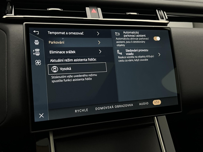 Land Rover Range Rover Velar D300 DYNAMIC SE AWD Aut 3.0 d Dynamic SE