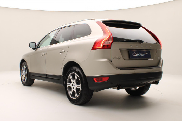 Volvo XC60 D5 AWD SUMMUM AUT CZ 2.4 d Summum